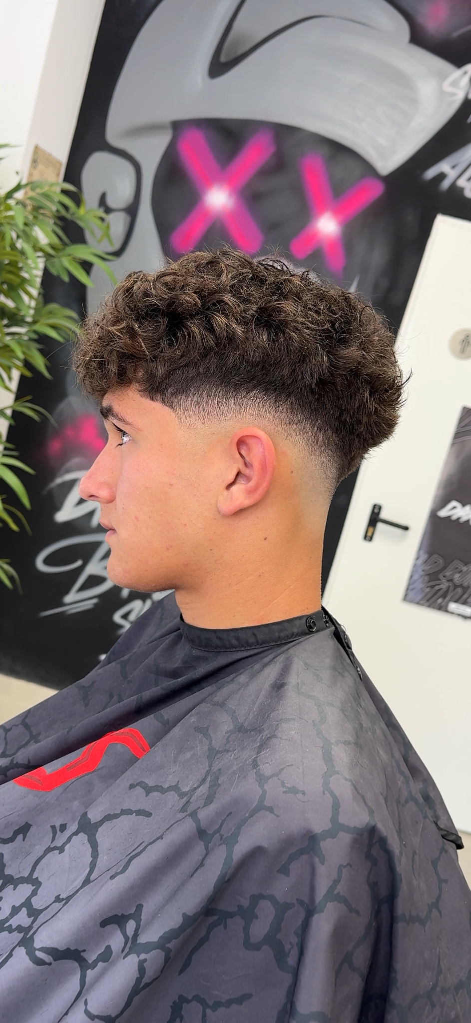 Corte para tres personas.